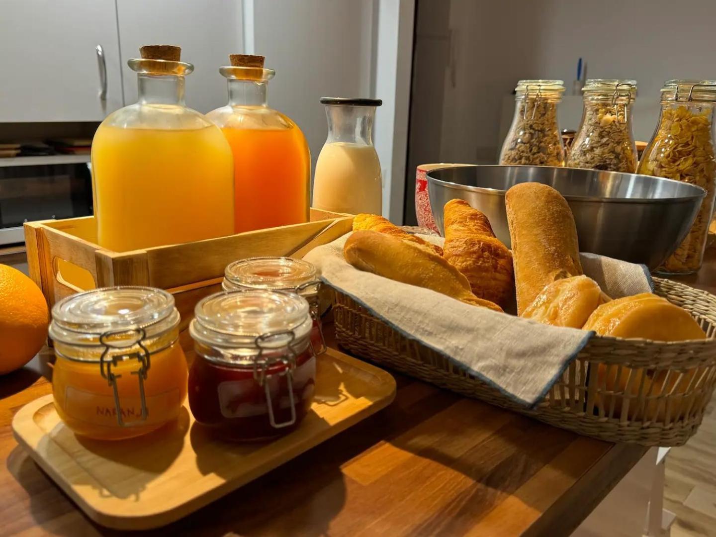 Alex Bed & Breakfast - Your Home Away Including Breakfast - In A Real Home Fuengirola Kültér fotó